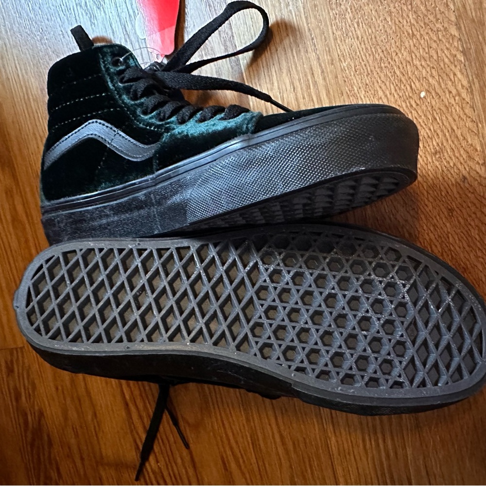 Pop Culture Y2K Style Vans